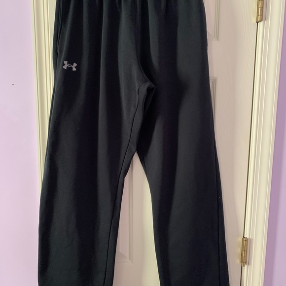 Under Armour Black Sweatpants - Picture 1 of 3